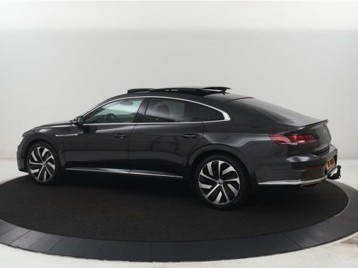 Volkswagen Arteon | Panoramadak | Leder/alcantara | Stoelverwarming | Adaptive cruise | Carplay | Sfeerverlichting ... ActivLease financial lease