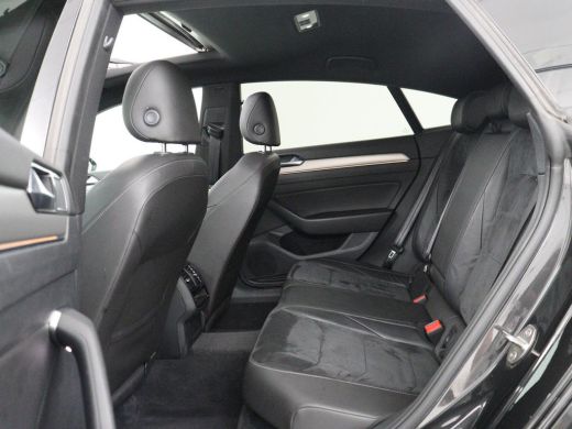 Volkswagen Arteon | Panoramadak | Leder/alcantara | Stoelverwarming | Adaptive cruise | Carplay | Sfeerverlichting ... ActivLease financial lease