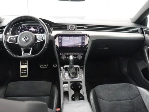 Volkswagen Arteon | Panoramadak | Leder/alcantara | Stoelverwarming | Adaptive cruise | Carplay | Sfeerverlichting ... ActivLease financial lease