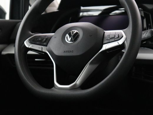 Volkswagen Golf Variant 1.0 TSI Golf | Adaptive cruise | Bluetooth | Virtueel dashboard | Climate control | Park ... ActivLease financial lease