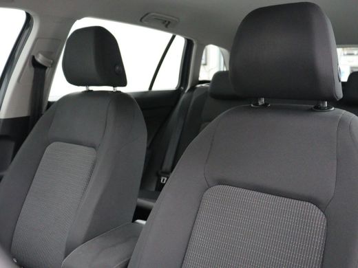 Volkswagen Golf Variant 1.0 TSI Golf | Adaptive cruise | Bluetooth | Virtueel dashboard | Climate control | Park ... ActivLease financial lease