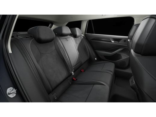 Volkswagen Passat Variant 1.5 eHybrid Business | 204Pk | Trekhaak | LED | ACC | Massage | Trekhaak | ActivLease financial lease