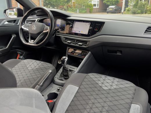Volkswagen Polo 1.0 TSI 2X R-LINE NAVI CAMERA  DIGI-DASH APPLE-CARPLAY LED LMV PDC ActivLease financial lease
