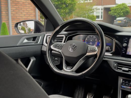 Volkswagen Polo 1.0 TSI 2X R-LINE NAVI CAMERA  DIGI-DASH APPLE-CARPLAY LED LMV PDC ActivLease financial lease