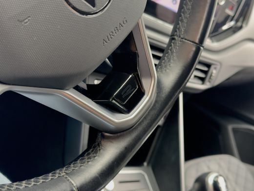 Volkswagen Polo 1.0 TSI 2X R-LINE NAVI CAMERA  DIGI-DASH APPLE-CARPLAY LED LMV PDC ActivLease financial lease
