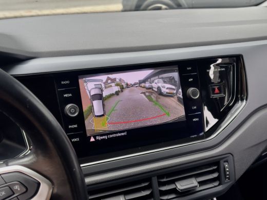 Volkswagen Polo 1.0 TSI 2X R-LINE NAVI CAMERA  DIGI-DASH APPLE-CARPLAY LED LMV PDC ActivLease financial lease