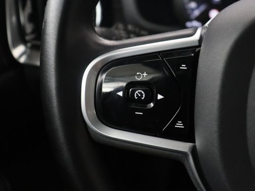 Volvo  S60 2.0 Recharge T8 AWD R-Design | SOH 95,6% | 360 Camera | Trekhaak | Navigatie | Apple Carplay | St... ActivLease financial lease