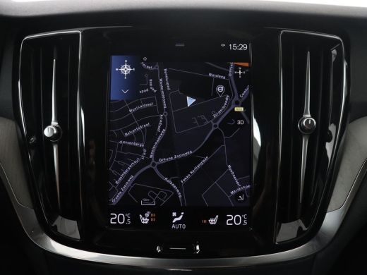 Volvo  V60 2.0 T8 Recharge AWD Inscription | SOH 82% | Trekhaak | 360 camera | Leder | Stuur/stoelverwarming... ActivLease financial lease