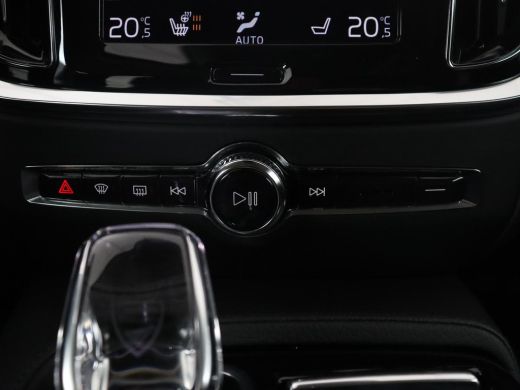 Volvo  V60 2.0 T8 Recharge AWD Inscription | SOH 82% | Trekhaak | 360 camera | Leder | Stuur/stoelverwarming... ActivLease financial lease