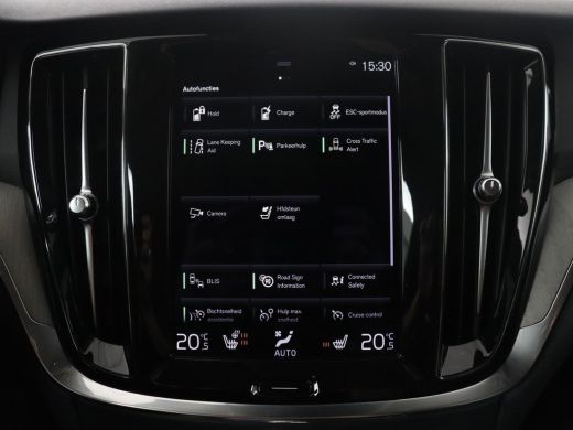 Volvo  V60 2.0 T8 Recharge AWD Inscription | SOH 82% | Trekhaak | 360 camera | Leder | Stuur/stoelverwarming... ActivLease financial lease