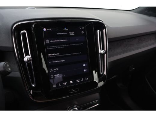 Volvo  XC40 Recharge Core 70 kWh | 19" All Seasons | Trekhaak | ActivLease financial lease