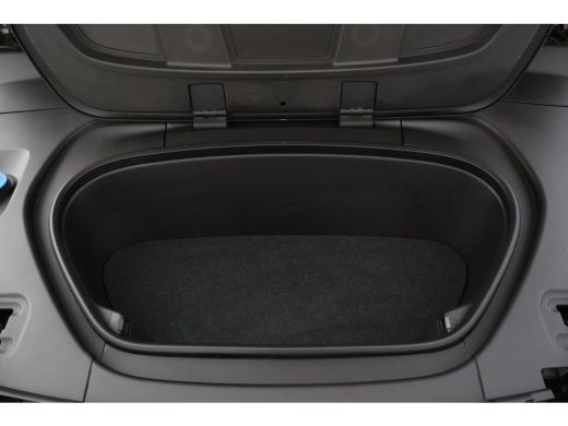 Volvo  XC40 Recharge Core 70 kWh | 19" All Seasons | Trekhaak | ActivLease financial lease