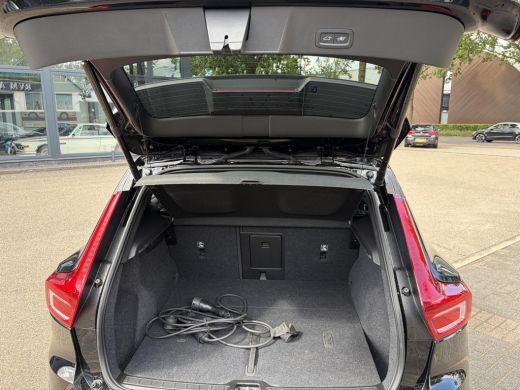Volvo  XC40 Recharge Plus VAN:33.900,- VOOR:30.877,- UW HERFSTVOORDEEL:3.023,- SOH 92%| PILOT ASSIST ACC| ELE... ActivLease financial lease