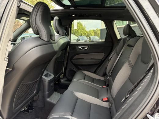 Volvo  XC60 2.0 T6 Plug-in hybrid AWD Plus Dark VAN:53.900,- VOOR:49.877,- UW HERFSTVOORDEEL:4.023 ,-ELEKTRIS... ActivLease financial lease