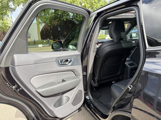 Volvo  XC60 2.0 T6 Plug-in hybrid AWD Plus Dark VAN:53.900,- VOOR:49.877,- UW HERFSTVOORDEEL:4.023 ,-ELEKTRIS... ActivLease financial lease