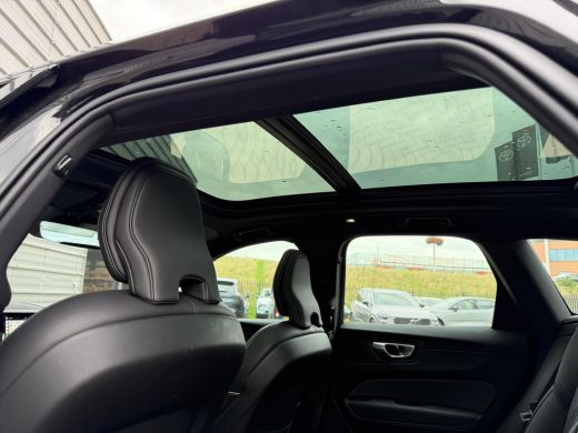 Volvo  XC60 T6 350PK AWD Plus Black Edition | 21 inch | Contourstoelen | Harman Kardon | Nappa ActivLease financial lease