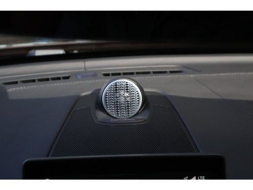 Volvo  XC60 T8 Ultra Exec. Ed. | Rood Leder! | B&W | Luchtvering | Pano | UNIEK!! | GeenImport! ActivLease financial lease