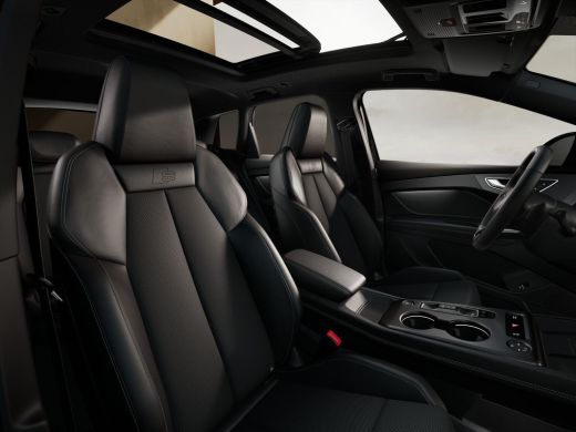 Audi Q4 e-tron S edition performance 82 kWh ActivLease financial lease