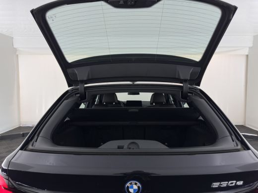 BMW 5 Serie Touring 530e M-Sport-Styling Business Edition Plus (Plug-in) {SoH-85%} (INCL-BTW) *LEATHER | LASE... ActivLease financial lease