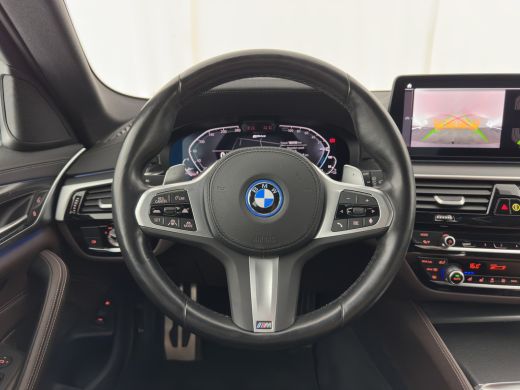 BMW 5 Serie Touring 530e M-Sport-Styling Business Edition Plus (Plug-in) {SoH-85%} (INCL-BTW) *LEATHER | LASE... ActivLease financial lease