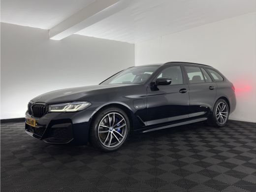 BMW 5 Serie Touring 530e M-Sport-Styling Business Edition Plus (Plug-in) {SoH-85%} (INCL-BTW) *LEATHER | LASE... ActivLease financial lease