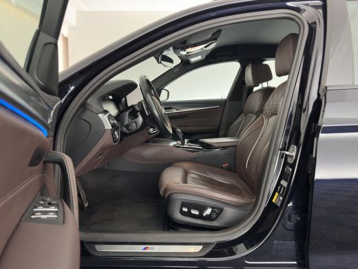 BMW 5 Serie Touring 530e M-Sport-Styling Business Edition Plus (Plug-in) {SoH-85%} (INCL-BTW) *LEATHER | LASE... ActivLease financial lease
