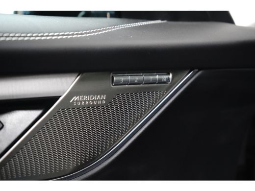 Jaguar F-PACE 2.0 P400e PHEV R-Dynamic HSE l Schaalstoelen l Meridian Sound l Head up d. l Stoelventilatie / Ve... ActivLease financial lease