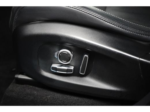 Jaguar F-PACE 2.0 P400e PHEV R-Dynamic HSE l Schaalstoelen l Meridian Sound l Head up d. l Stoelventilatie / Ve... ActivLease financial lease