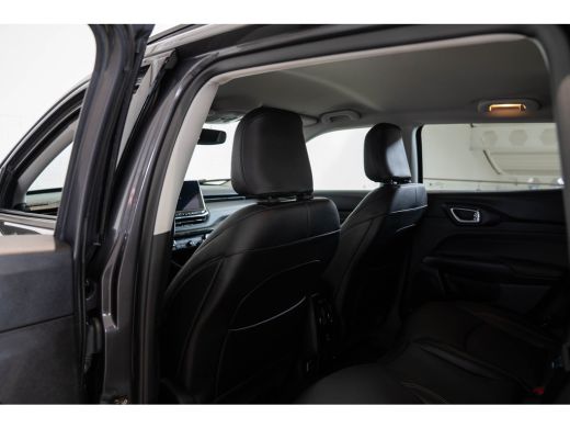 Jeep Compass 1.5T e-Hybrid S | Lederen bekleding | Camera | Apple Carplay & Android Auto | Climate Controle | ... ActivLease financial lease