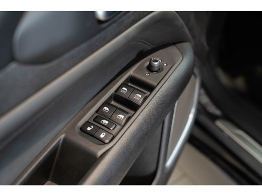 Jeep Compass 1.5T e-Hybrid S | Lederen bekleding | Camera | Apple Carplay & Android Auto | Climate Controle | ... ActivLease financial lease