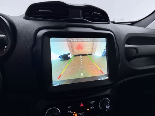 Jeep Renegade 1.3T Limited 151PK | Grijs Kenteken | VAN | Camera | Carplay | Clima | Cruise | Keyless ActivLease financial lease