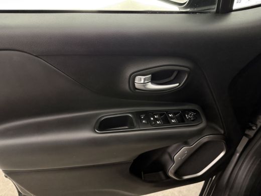 Jeep Renegade 1.3T Limited 151PK | Grijs Kenteken | VAN | Camera | Carplay | Clima | Cruise | Keyless ActivLease financial lease