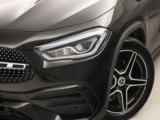 Mercedes-Benz GLA 200 AMG Sport 163Pk Automaat (PANORAMADAK, GROOT NAVI, SFEERVERLICHTING, CAMERA, SPORTSTOELEN, ST... ActivLease financial lease