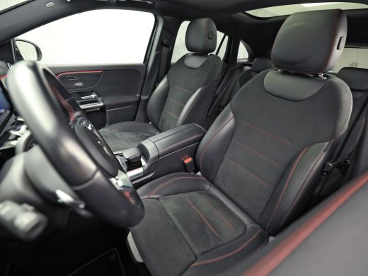 Mercedes-Benz GLA 200 AMG Sport 163Pk Automaat (PANORAMADAK, GROOT NAVI, SFEERVERLICHTING, CAMERA, SPORTSTOELEN, ST... ActivLease financial lease