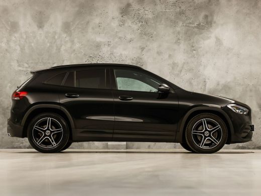 Mercedes-Benz GLA 200 AMG Sport 163Pk Automaat (PANORAMADAK, GROOT NAVI, SFEERVERLICHTING, CAMERA, SPORTSTOELEN, ST... ActivLease financial lease