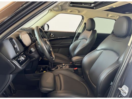 Mini Countryman 220PK HYBRID COOPER S E ALL4 CHILI SPORT LEDER/NAVI/CARPLAY/PANORAMADAK ActivLease financial lease