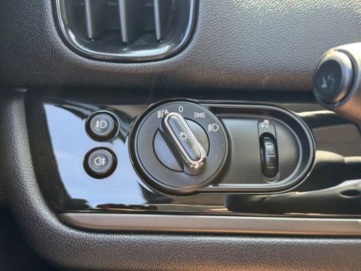 Mini Countryman 220PK HYBRID COOPER S E ALL4 CHILI SPORT LEDER/NAVI/CARPLAY/PANORAMADAK ActivLease financial lease