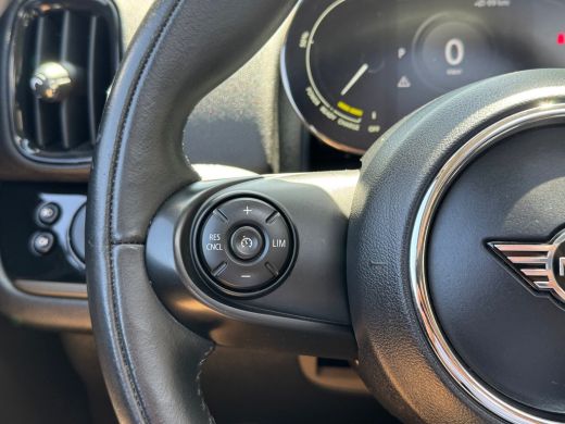 Mini Countryman 220PK HYBRID COOPER S E ALL4 CHILI SPORT LEDER/NAVI/CARPLAY/PANORAMADAK ActivLease financial lease