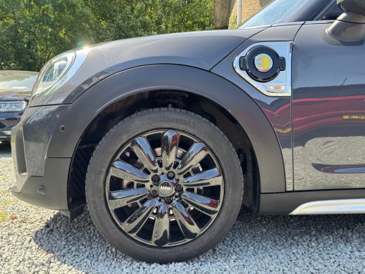 Mini Countryman 220PK HYBRID COOPER S E ALL4 CHILI SPORT LEDER/NAVI/CARPLAY/PANORAMADAK ActivLease financial lease