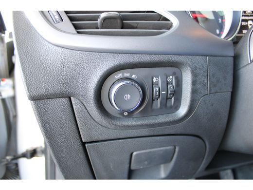 Opel Astra 1.4 Edition 2020 | Navigatie | Cruise control | Parkeersensoren | Stoel- & stuurverwarming | ActivLease financial lease