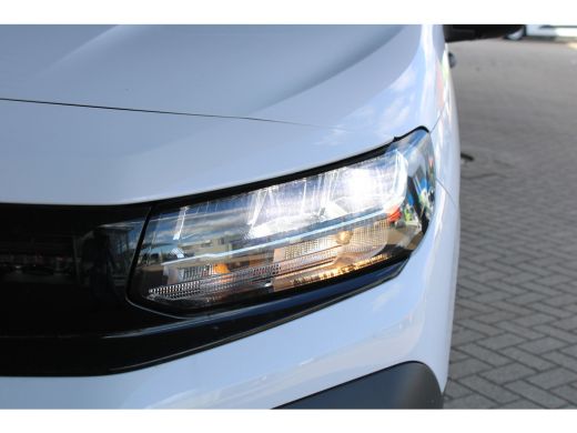 Opel Combo-e 50 kWh L2 | 8 Jaar garantie | Laadruimtebetimmering | Navigatie | Camera | Climate control | Crui... ActivLease financial lease
