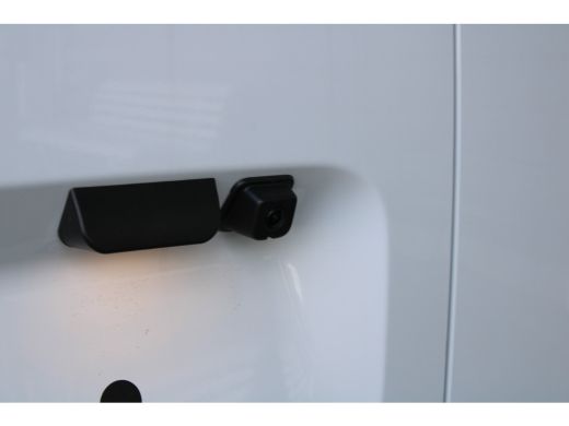 Opel Combo-e 50 kWh L2 | 8 Jaar garantie | Laadruimtebetimmering | Navigatie | Camera | Climate control | Crui... ActivLease financial lease