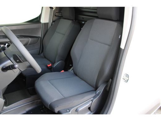 Opel Combo-e 50 kWh L2 | 8 Jaar garantie | Laadruimtebetimmering | Navigatie | Camera | Climate control | Crui... ActivLease financial lease
