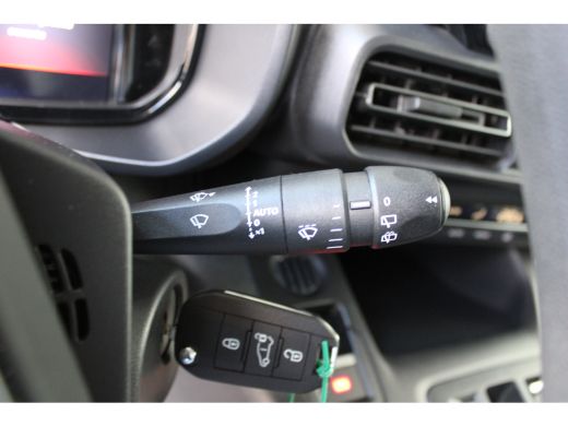 Opel Combo-e 50 kWh L2 | 8 Jaar garantie | Laadruimtebetimmering | Navigatie | Camera | Climate control | Crui... ActivLease financial lease