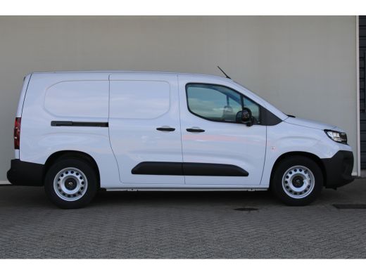 Opel Combo-e 50 kWh L2 | 8 Jaar garantie | Laadruimtebetimmering | Navigatie | Camera | Climate control | Crui... ActivLease financial lease
