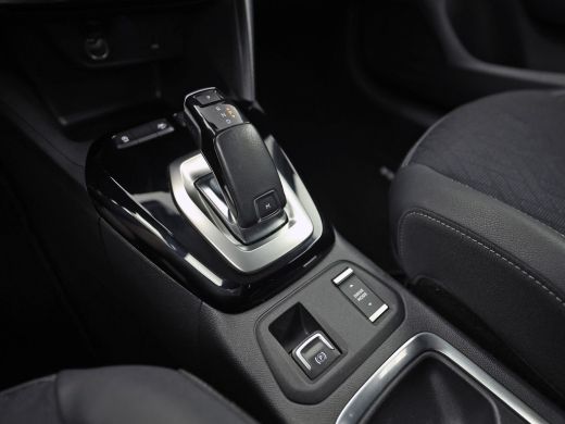Opel Corsa 1.2 Elegance Sport Automaat (VIRTUAL COCKPIT, APPLE CARPLAY, GROOT NAVI, 360 CAMERA, SPORTSTOELEN... ActivLease financial lease