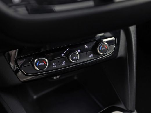 Opel Corsa 1.2 Elegance Sport Automaat (VIRTUAL COCKPIT, APPLE CARPLAY, GROOT NAVI, 360 CAMERA, SPORTSTOELEN... ActivLease financial lease