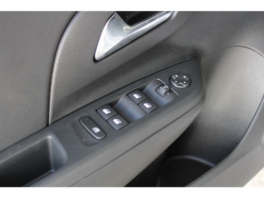 Opel Corsa 1.2 Turbo Hybrid GS | 8 Jaar garantie | Navigatie | Winterpakket | Camera | LED | Cruise control | ActivLease financial lease