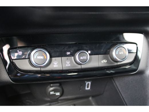 Opel Corsa GS, | 8 Jaar garantie | Camera | Navigatie | Winterpakket | Climate control | ActivLease financial lease