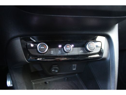 Opel Corsa GS | 8 Jaar garantie | Navigatie | Camera | Stoel- & stuurverwarming | Cruise control | ActivLease financial lease